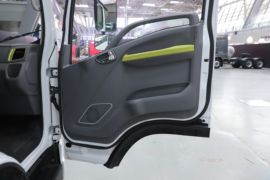 乘龙L2V&nbsp;电动载货车内饰图片