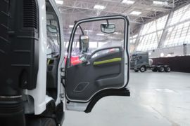 乘龙L2V&nbsp;电动载货车内饰图片