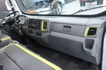 �������� ����L2V ���� 4.5T 4.165�׵���ȼ�ϵ����ʽ�Ῠ21.024kWhͼƬ