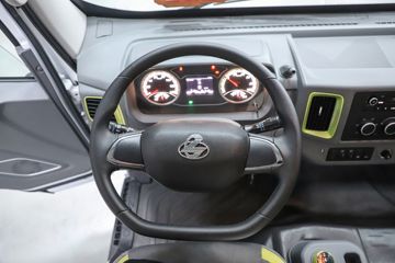 �������� ����L2V ���� 4.5T 4.165�׵���ȼ�ϵ����ʽ�Ῠ21.024kWhͼƬ