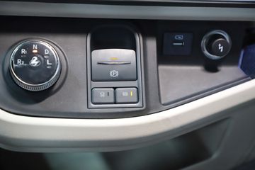 �������� ����HK 680���� 6X4 AMT�Զ���ǣ����ͼƬ