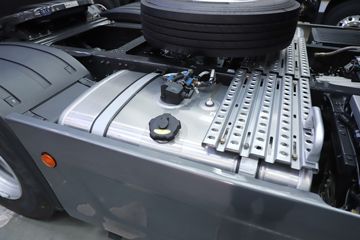 �������� ����HK 680���� 6X4 AMT�Զ���ǣ����ͼƬ