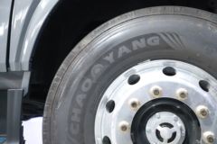 东风柳汽 乘龙HK 680马力 6X4 AMT自动档牵引车