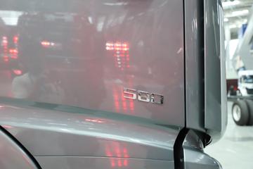 �������� ����HK 580���� 6X4 LNG�Զ���ǣ����(Һ��)ͼƬ