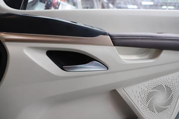 �������� ����HK 580���� 6X4 LNG�Զ���ǣ����(Һ��)ͼƬ