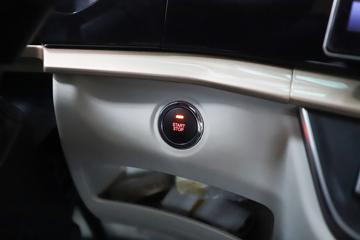 �������� ����HK 580���� 6X4 LNG�Զ���ǣ����(Һ��)ͼƬ