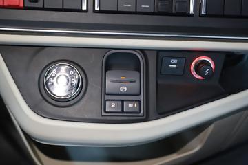 �������� ����HK 580���� 6X4 LNG�Զ���ǣ����(Һ��)ͼƬ