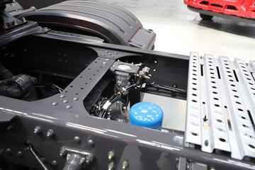 �������� ����HK 580���� 6X4 LNG�Զ���ǣ����(Һ��)ͼƬ