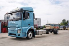 江淮 星耀X5 240马力 4X2 9.6米厢式载货车