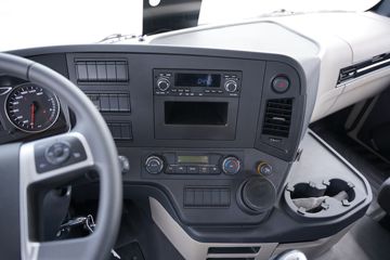 ���� ��ҫX5 240���� 4X2 9.6����ʽ�ػ���ͼƬ