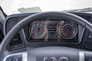 ���� ��ҫX5 240���� 4X2 9.6����ʽ�ػ���ͼƬ