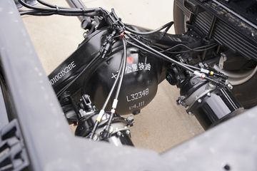 ���� ��ҫX5 240���� 4X2 9.6����ʽ�ػ���ͼƬ