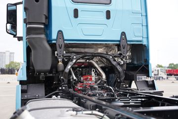 ���� ��ҫX5 240���� 4X2 9.6����ʽ�ػ���ͼƬ