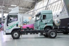 东风柳汽 乘龙L2V 翼威 单排纯电动栏板轻卡86.55kWh
