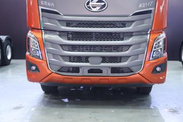 �������� ����H7�ؿ� ½���� 700���� 6X4 AMT�Զ���ǣ����(Һ��)ͼƬ