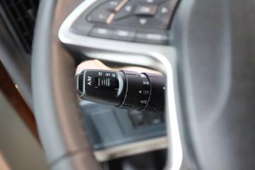 �������� ����H7�ؿ� ½���� 700���� 6X4 AMT�Զ���ǣ����(Һ��)ͼƬ