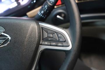 �������� ����H7�ؿ� ½���� 700���� 6X4 AMT�Զ���ǣ����(Һ��)ͼƬ