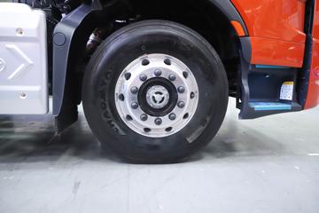 �������� ����H7�ؿ� ½���� 700���� 6X4 AMT�Զ���ǣ����(Һ��)ͼƬ