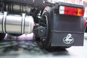 �������� ����H7�ؿ� ½���� 700���� 6X4 AMT�Զ���ǣ����(Һ��)ͼƬ