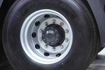 �������� ����H7�ؿ� ½���� 700���� 6X4 AMT�Զ���ǣ����(Һ��)ͼƬ