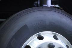 东风柳汽 乘龙H7重卡 陆航版 700马力 6X4 AMT自动档牵引车(液缓)