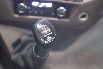  H5  280 4X2 9.7LNGʽػͼƬ