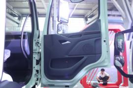 新乘龙M3&nbsp;自卸车驾驶室                                               图片