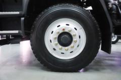 东风柳汽 新乘龙M3 200马力 4X2 4.5米自卸车
