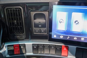 �������� ����H7�ؿ� 480���� 4X2 AMT�Զ���ǣ����(����12L)(LZ4180H7AC1)ͼƬ