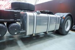 东风柳汽 乘龙H7重卡 480马力 4X2 AMT自动档牵引车(东康12L)(LZ4180H7AC1)