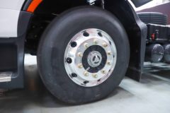 东风柳汽 乘龙H7重卡 480马力 4X2 AMT自动档牵引车(东康12L)(LZ4180H7AC1)