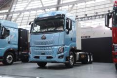 东风柳汽 乘龙H7重卡 570马力 6X4 双燃料牵引车