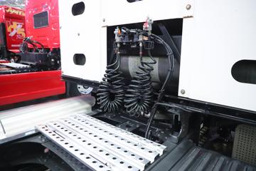 �������� ����H7�ؿ� 570���� 6X4 ˫ȼ��ǣ����ͼƬ