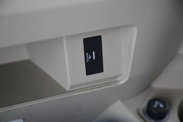 ��������˹ ���� 500���� 6X4 CNGǣ����(SX4259XD4TQ1)ͼƬ