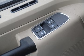 ��������˹ ���� 500���� 6X4 CNGǣ����(SX4259XD4TQ1)ͼƬ