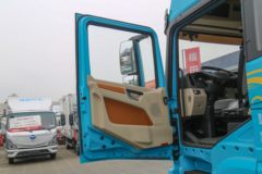 陕汽康明斯 龙骁 500马力 6X4 CNG牵引车(SX4259XD4TQ1)