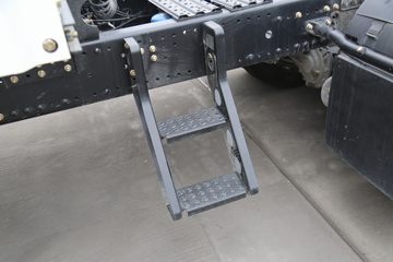 ��������˹ ���� 500���� 6X4 CNGǣ����(SX4259XD4TQ1)ͼƬ