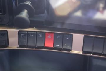 �������� ����H7�ؿ� 590���� 6X4 LNG�Զ���ǣ����ͼƬ