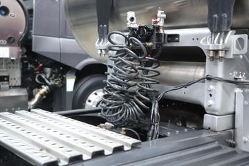 �������� ����H7�ؿ� 590���� 6X4 LNG�Զ���ǣ����ͼƬ