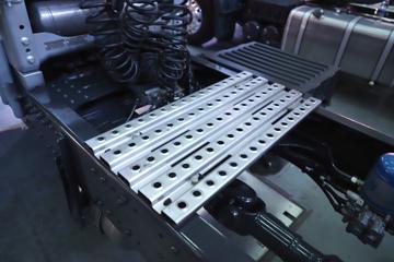 �������� ����H7�ؿ� 590���� 6X4 LNG�Զ���ǣ����ͼƬ