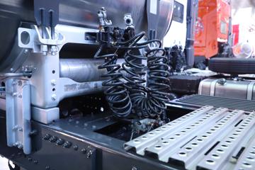 �������� ����H7�ؿ� 590���� 6X4 LNG�Զ���ǣ����ͼƬ