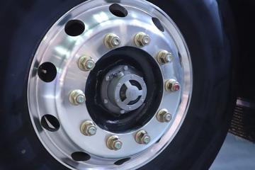 �������� ����H7�ؿ� 590���� 6X4 LNG�Զ���ǣ����ͼƬ