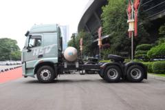 东风柳汽 乘龙H5V 540马力 6X4 LNG自动档牵引车(液缓)