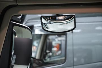 �������� ����H5V 540���� 6X4 LNG�Զ���ǣ����(Һ��)ͼƬ