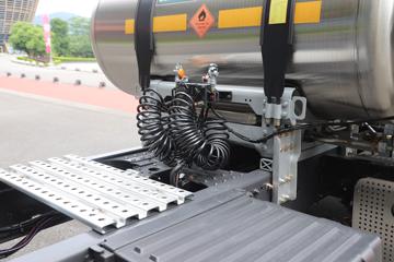 �������� ����H5V 540���� 6X4 LNG�Զ���ǣ����(Һ��)ͼƬ