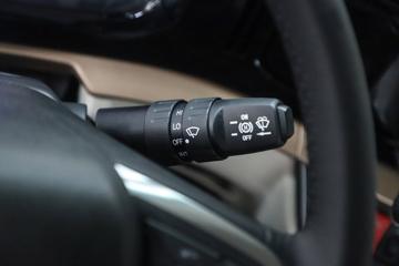 �������� ����H5V 6.9L���� 330���� 4X2 ������10�� AMT�Զ��� 6.8�ײ�դʽ�ػ���ͼƬ