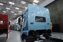 东风柳汽 乘龙H5V 6.9L柴油 330马力 4X2 万里扬10档 AMT自动档 6.8米仓栅式载货车