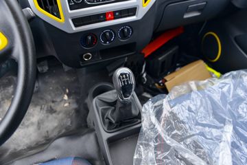 ����;�� T5 1.6L 122���� ���� 3.81�׵�����ʽС��(EQ5031XXY16QCCAC)ͼƬ