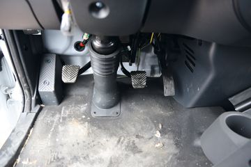 ����;�� T5 1.6L 122���� ���� 3.81�׵�����ʽС��(EQ5031XXY16QCCAC)ͼƬ