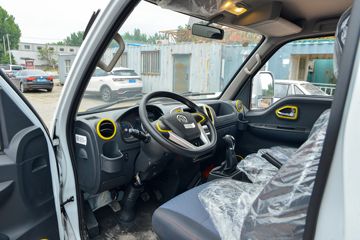 ����;�� T5 1.6L 122���� ���� 3.81�׵�����ʽС��(EQ5031XXY16QCCAC)ͼƬ